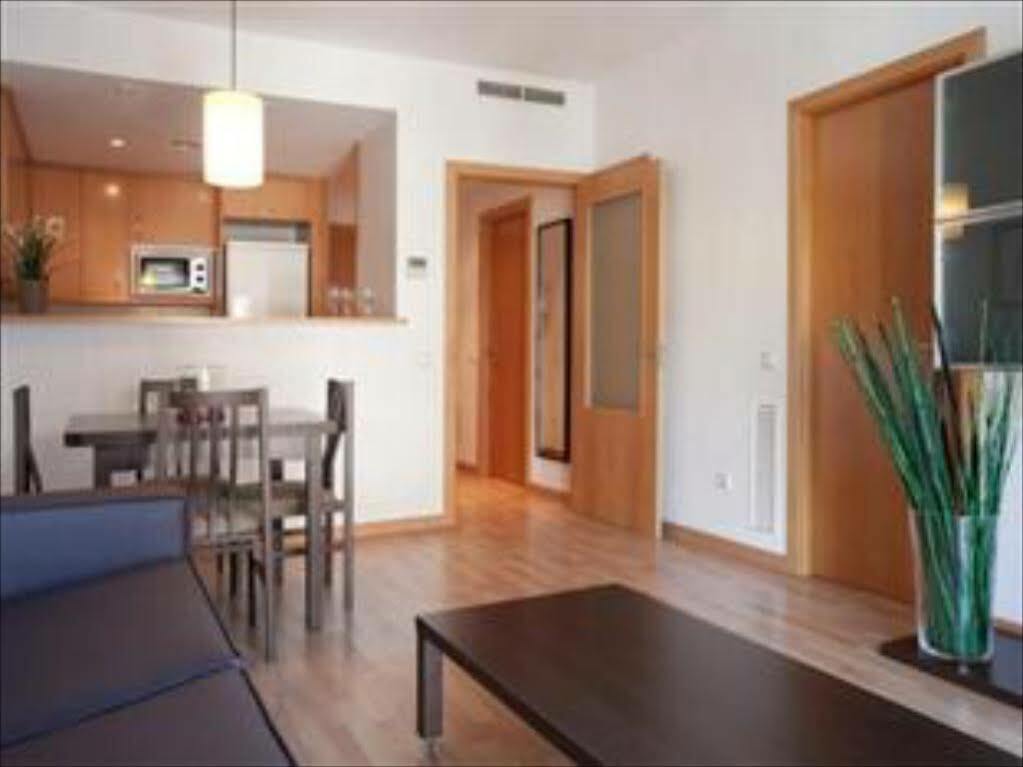 Alcam Encants Plus Barcelona Exterior photo